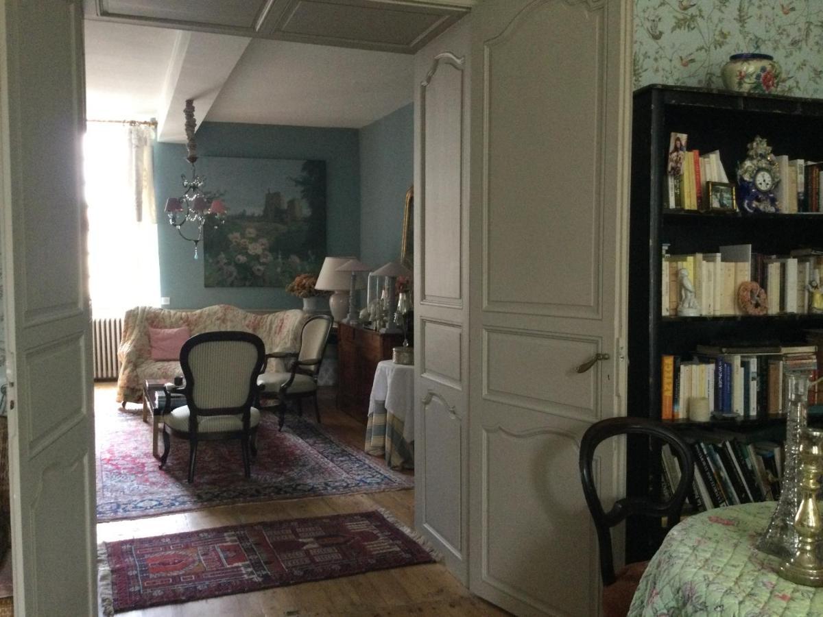 Bed and Breakfast L'Orangerie Du General Сен-Жан-д'Анжели Экстерьер фото